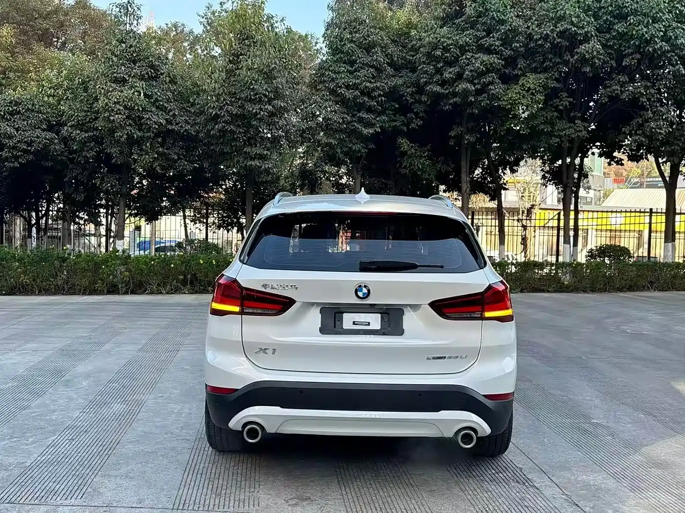 BMW X1 2021 sDrive25Li Leading фото 12