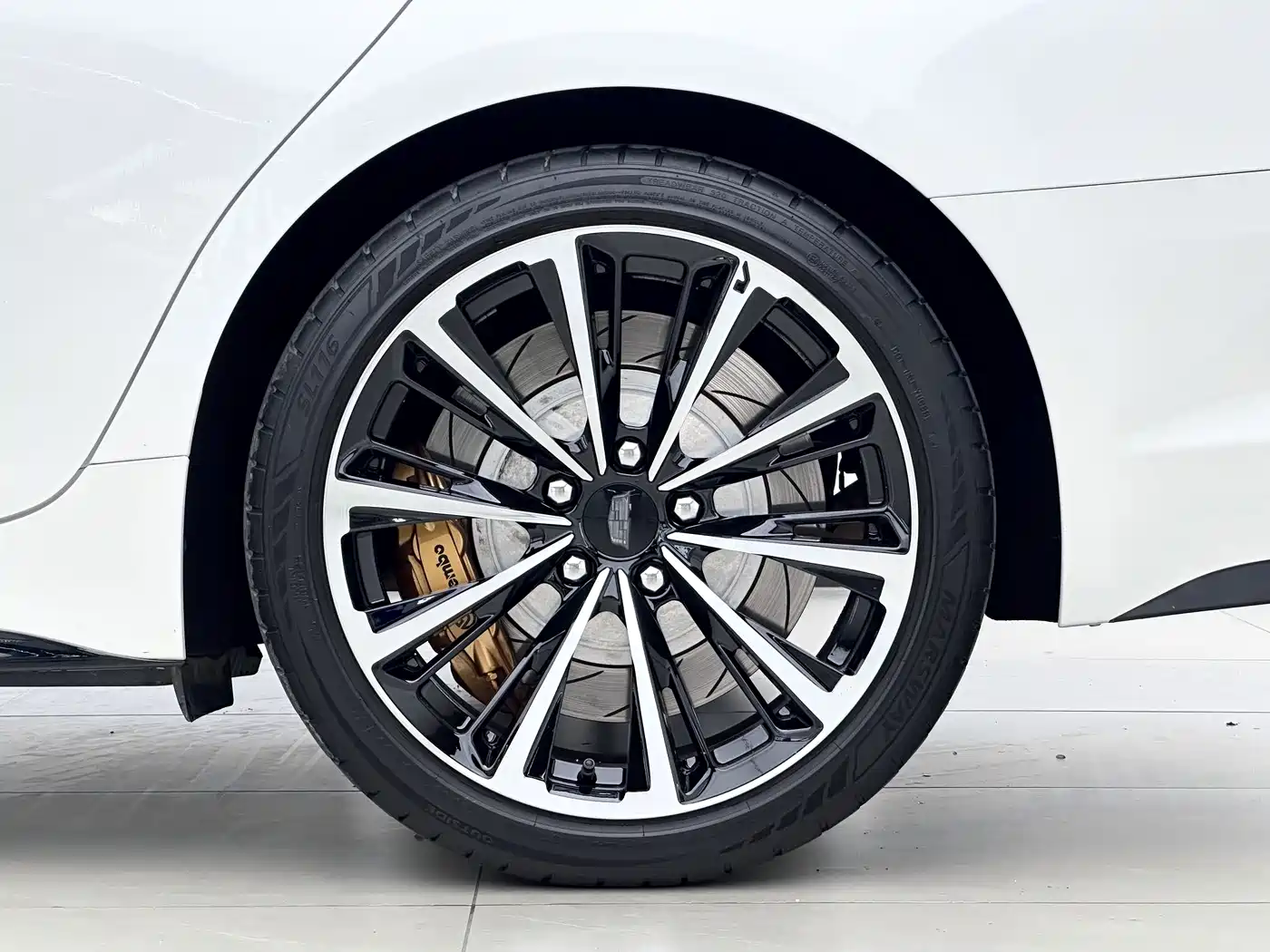 Cadillac CT5 2024 2024 28T Luxury Model Pro
