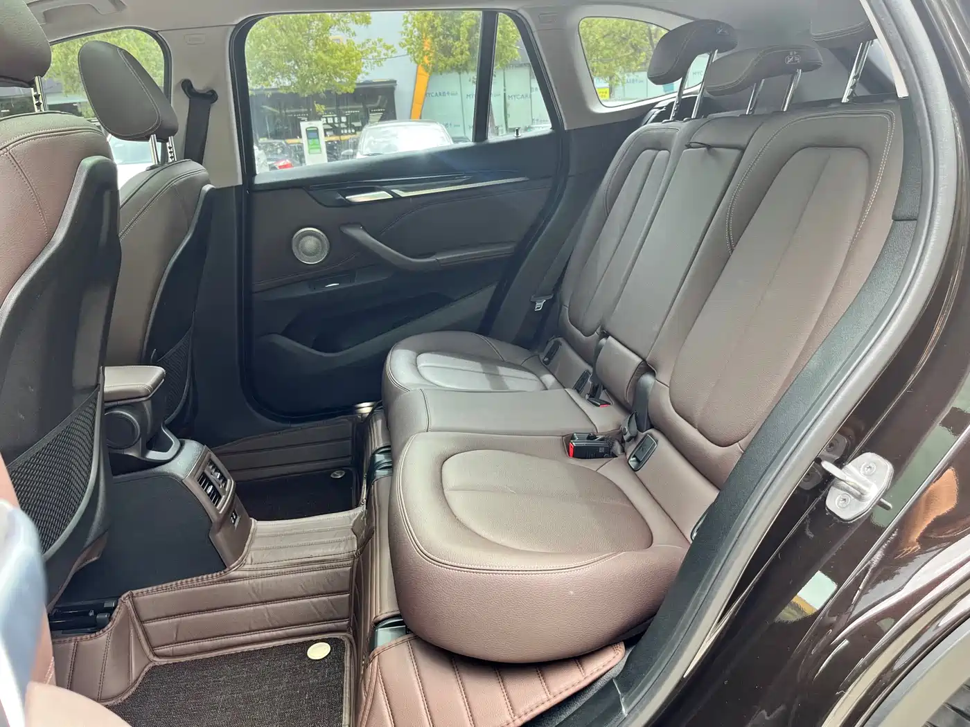 BMW X1 2021 xDrive25Li Exclusive фото 12