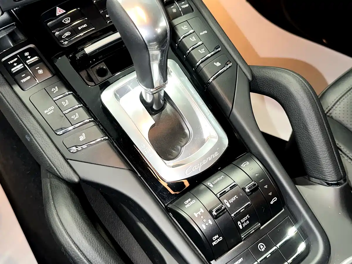 Porsche Cayenne 2015 Cayenne 3.0T фото 7