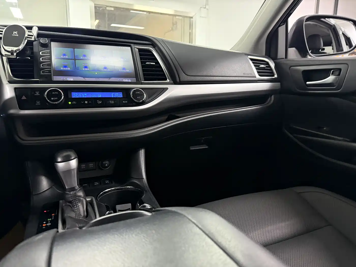 Toyota Highlander 2018 2.0T 4WD Luxury 7-seater China VI фото 19