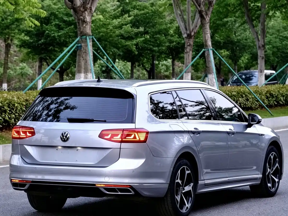Volkswagen Weilan 2021 2.0T Touring фото 20