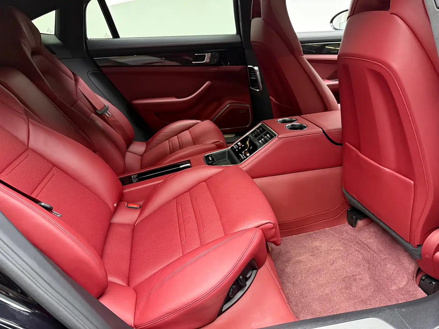 Porsche Panamera 2023 Panamera 4 Executive Long Wheelbase 2.9T фото 10