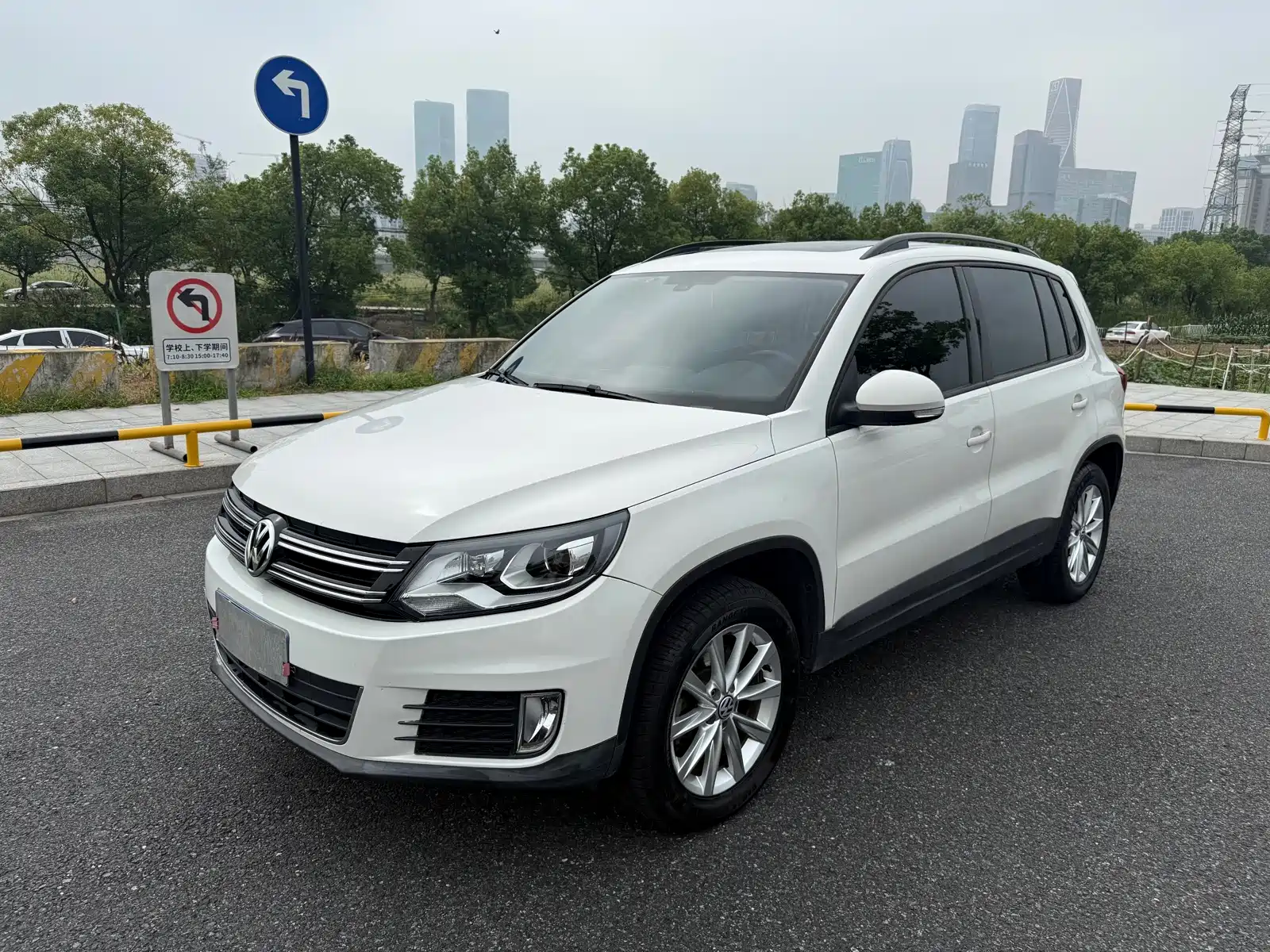 صورة 1 - Volkswagen Tiguan