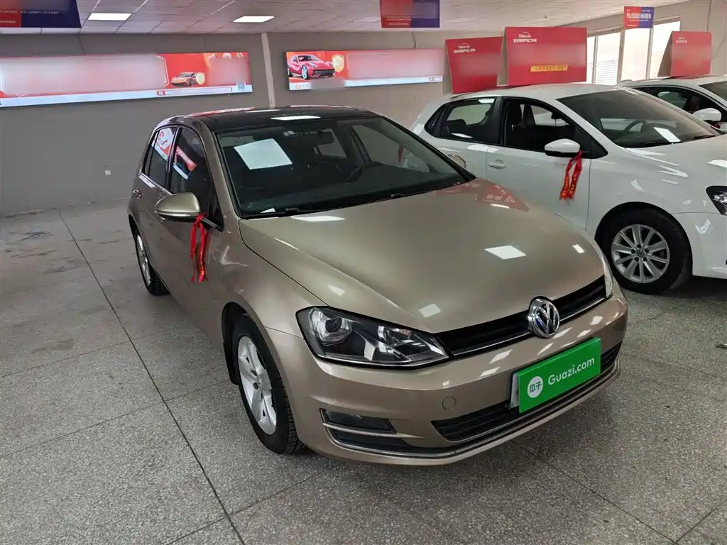 Volkswagen Golf 2016 230TSI Automatic Comfort фото 4