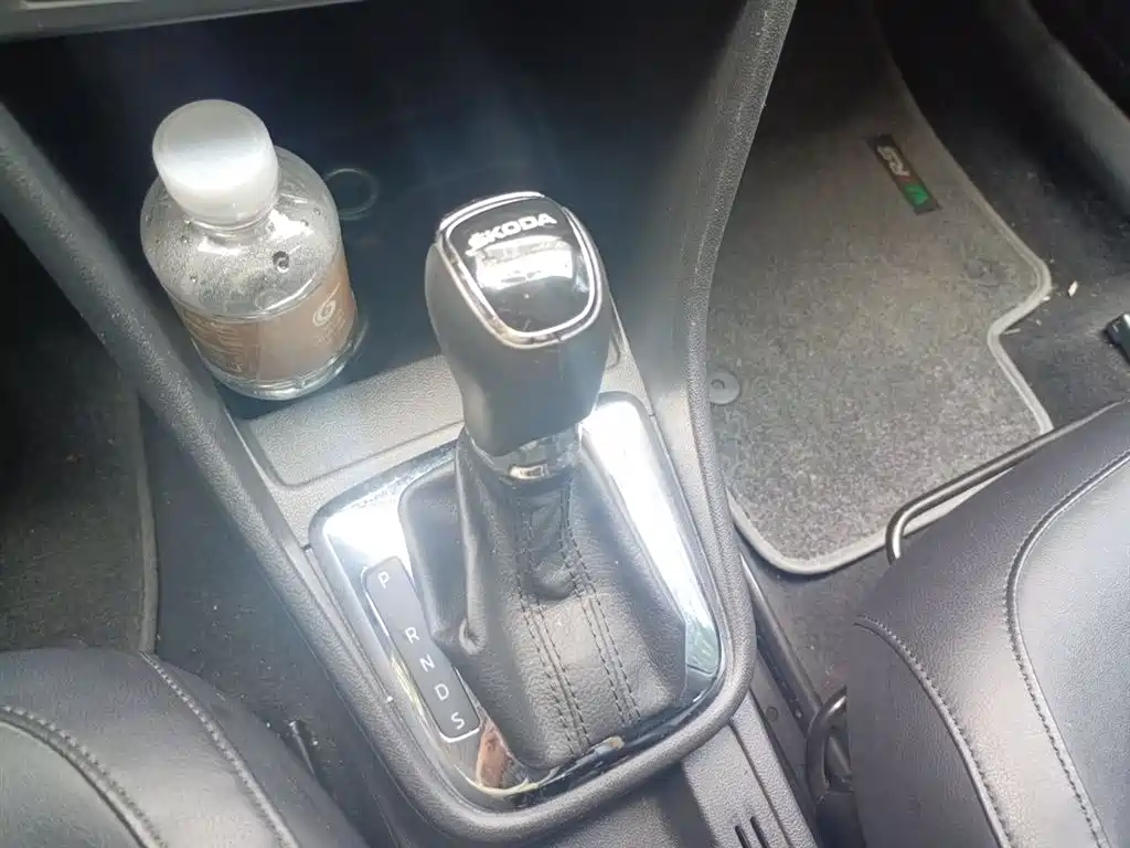 Škoda Skoda Rapid Spaceback 2014 1.6L Automatic致享版 фото 7