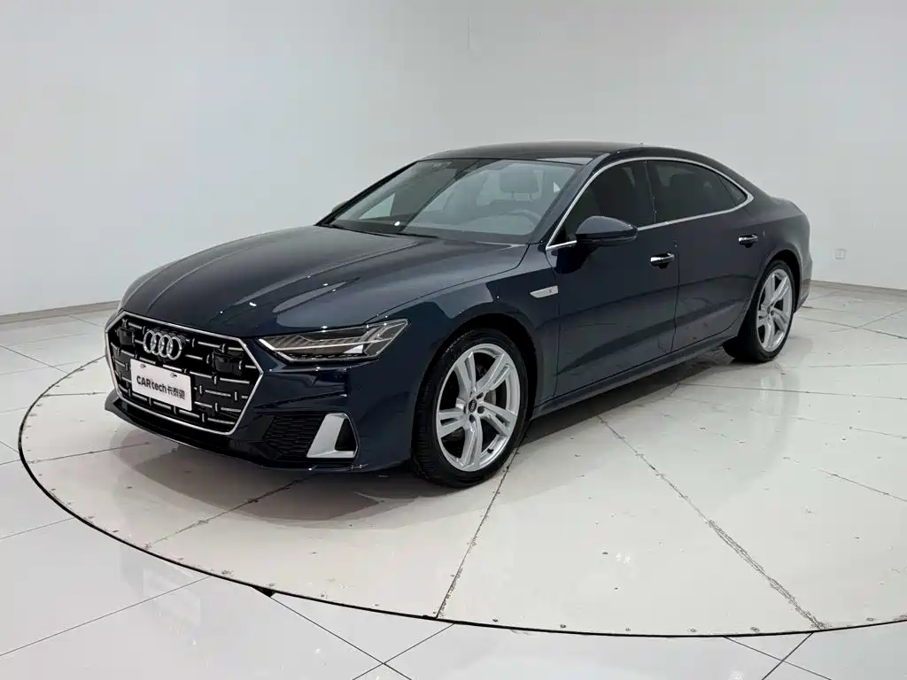 Фото 22 - Audi A7L