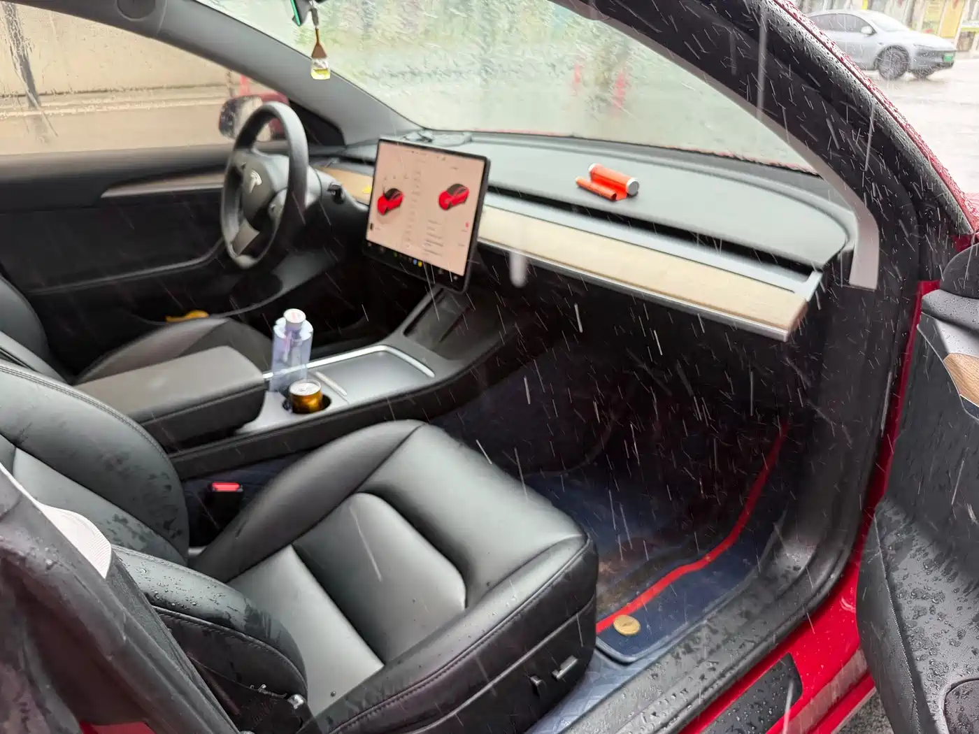 Photo 5 - Tesla Model 3