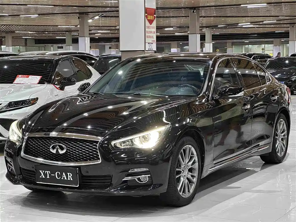 Photo 1 - Infiniti Q50L