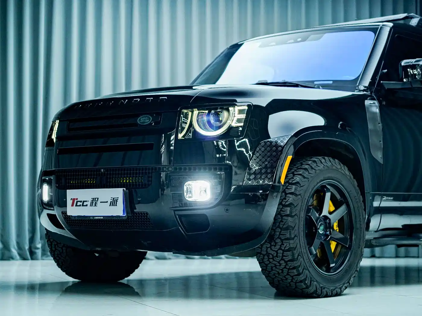 Land Rover Defender 2021 90 P400 X-DYNAMIC S фото 2