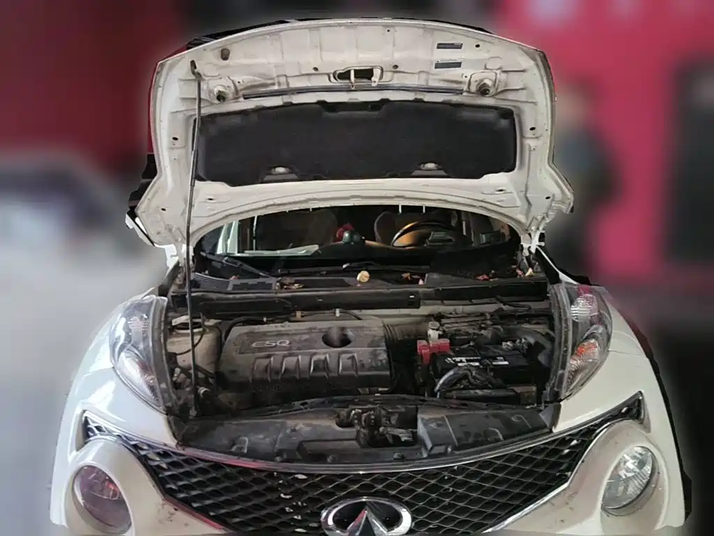 Infiniti ESQ 2017 2014 1.6L Free Edition