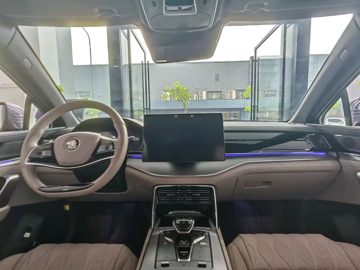 BYD Tang New Energy 2024 DM-i Honor Edition 112KM Premium фото 8