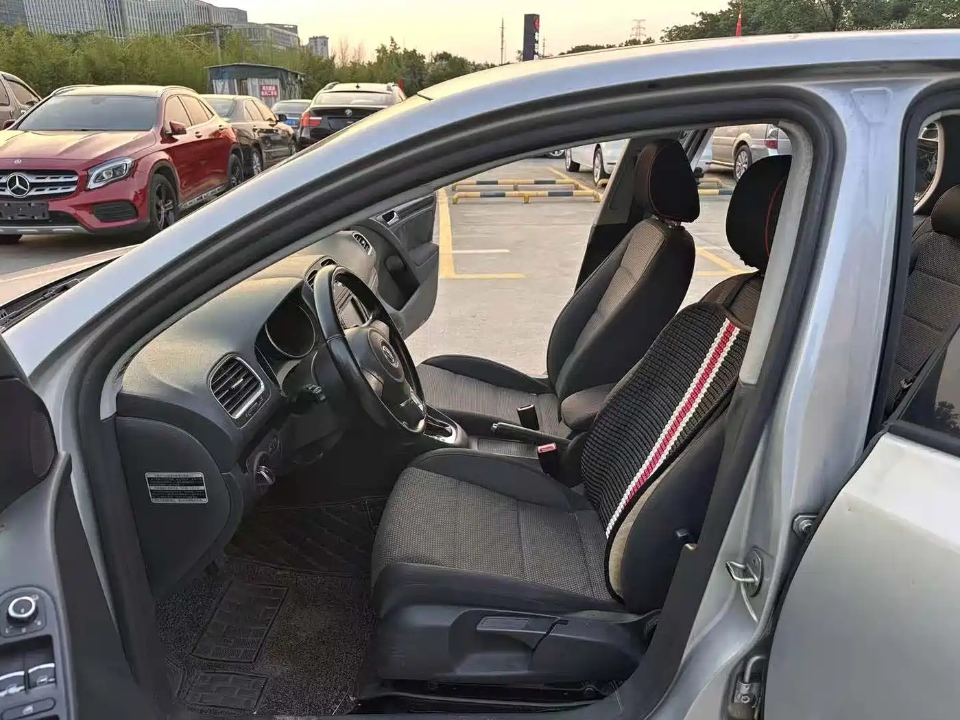 Volkswagen Golf 2012 1.6 Automatic Comfort Type фото 4
