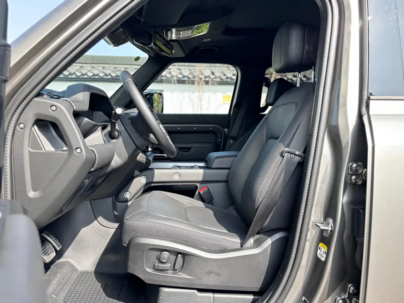 Land Rover Defender 2025 110 3.0T P400 X фото 11