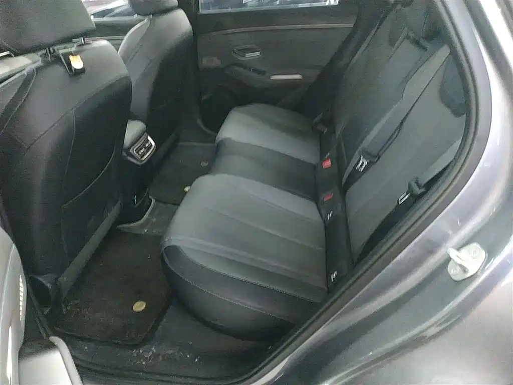 BYD Qin L 2024 DM-i 120KM Superior Edition фото 13