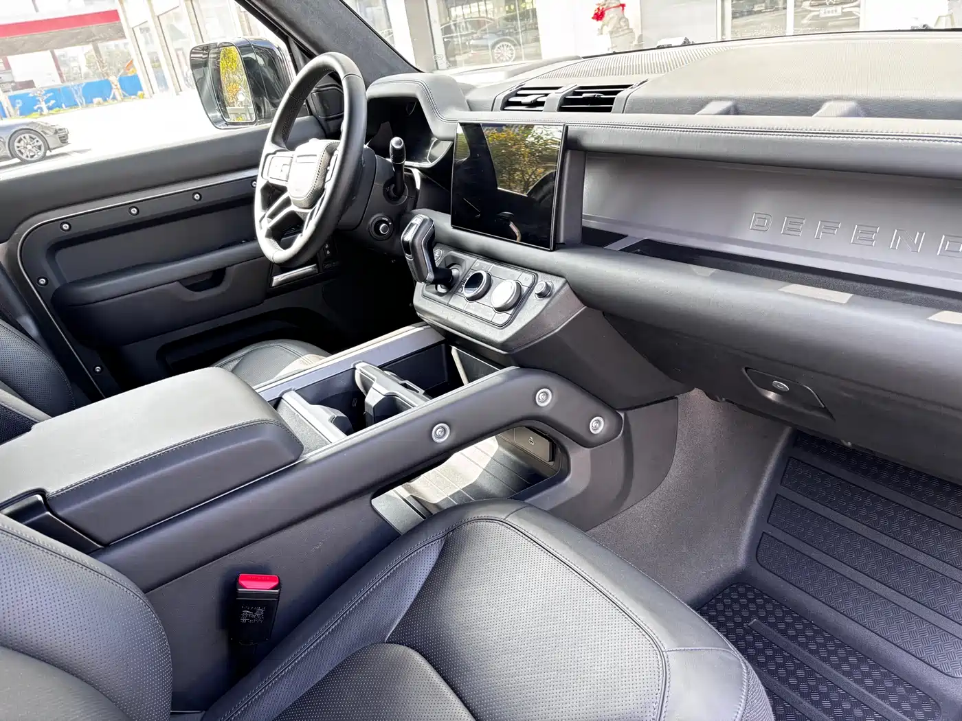 Land Rover Defender 2025 110 3.0T P400 X фото 10