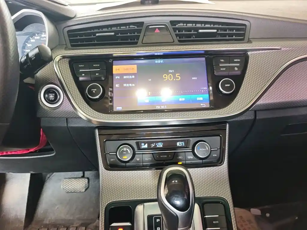 Geely Emgrand GS 2016 2016 Elegance Edition 1.3T Automatic Premium