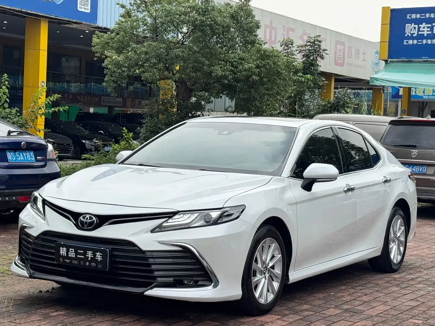 Toyota Camry 2021 2.0G Luxury Edition