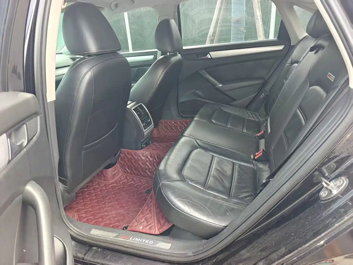 Фото 7 - Volkswagen Passat