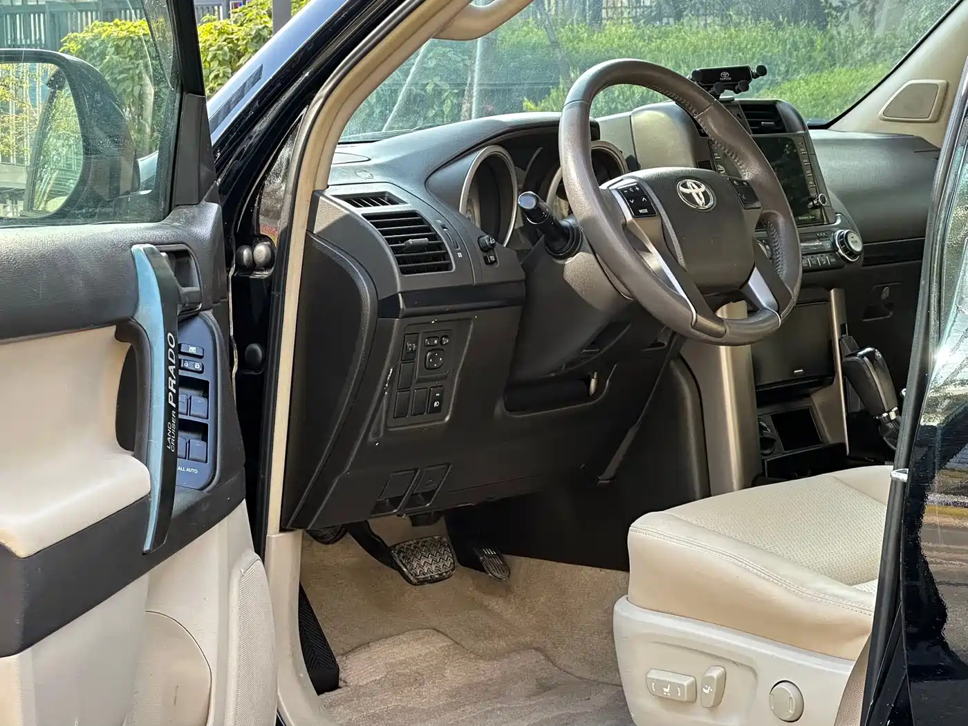 Toyota Prado (Import) 2010 2.7L Auto Luxury фото 5