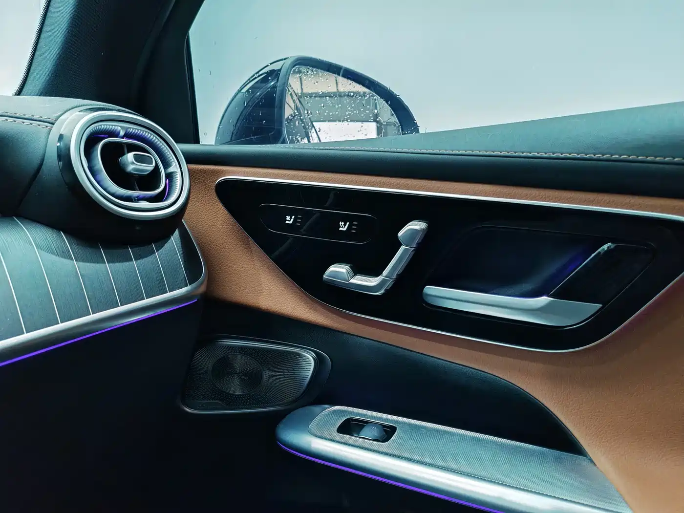 Mercedes-Benz GLC 2025 GLC 300 L 4MATIC Luxury 5-seater фото 17