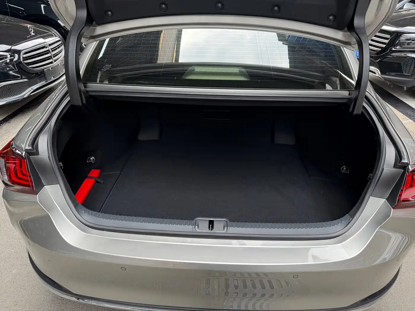 Lexus ES 2021 200 Excellence Edition фото 29