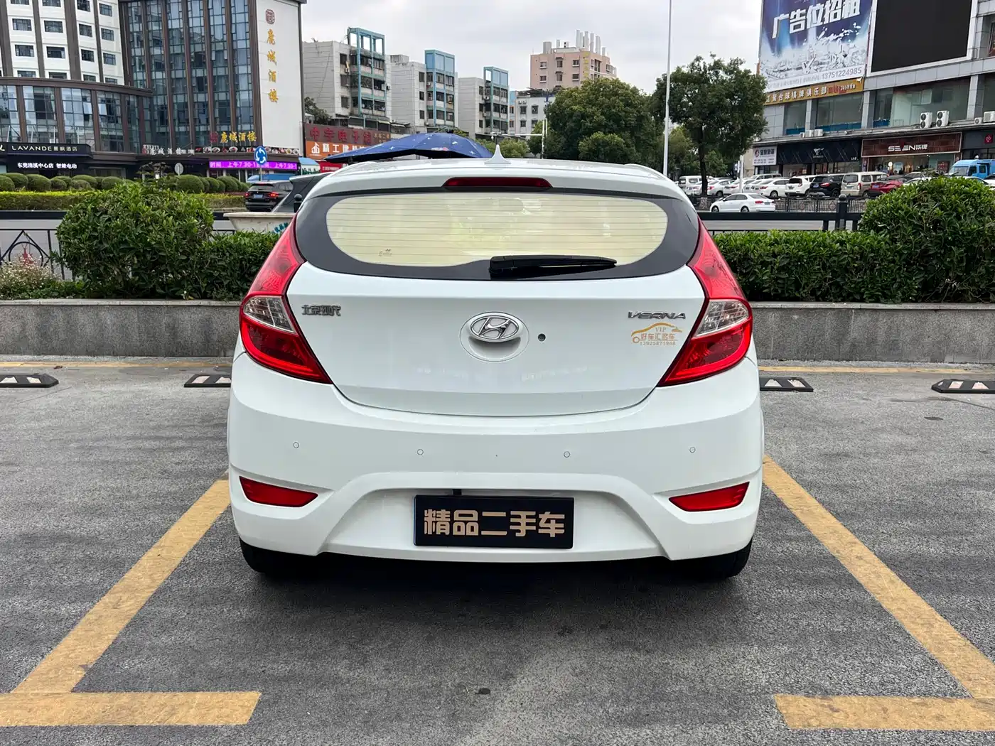 Hyundai Reina 2014 Model 1.4L Automatic GLX фото 6