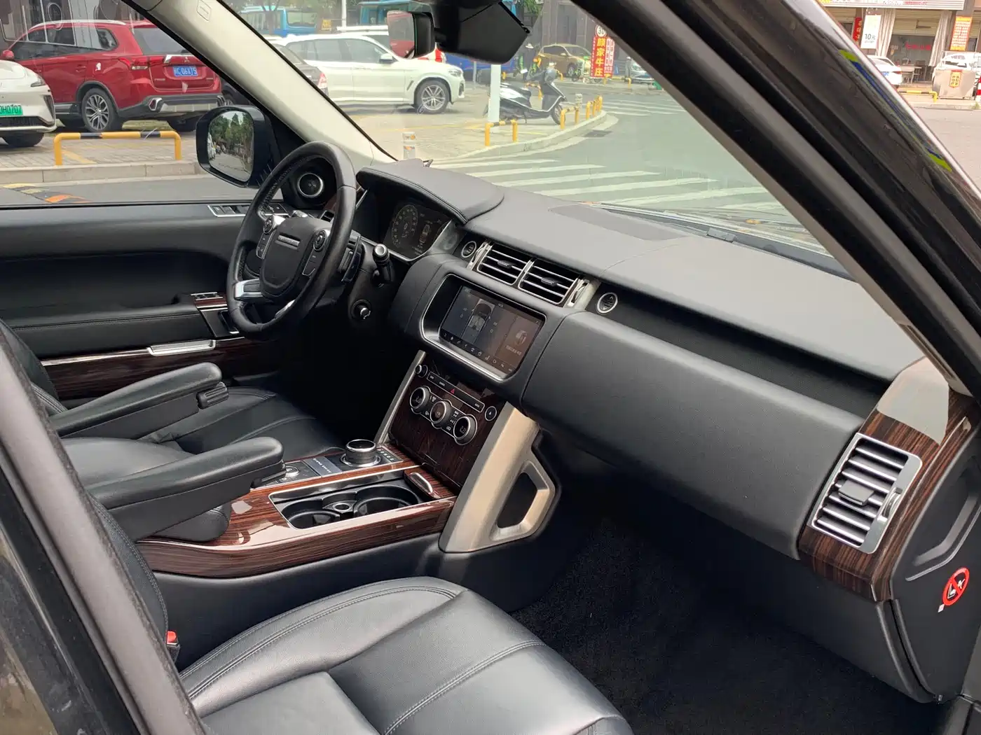 Land Rover Range Rover 2017 3.0 SC V6 Vogue фото 6