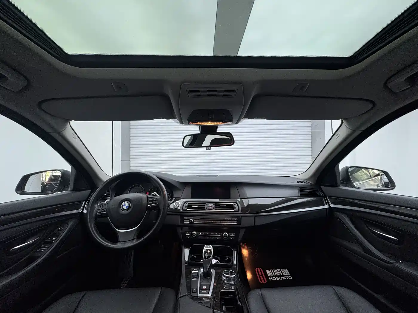 BMW 5 Series 2013 535Li Leadership фото 5
