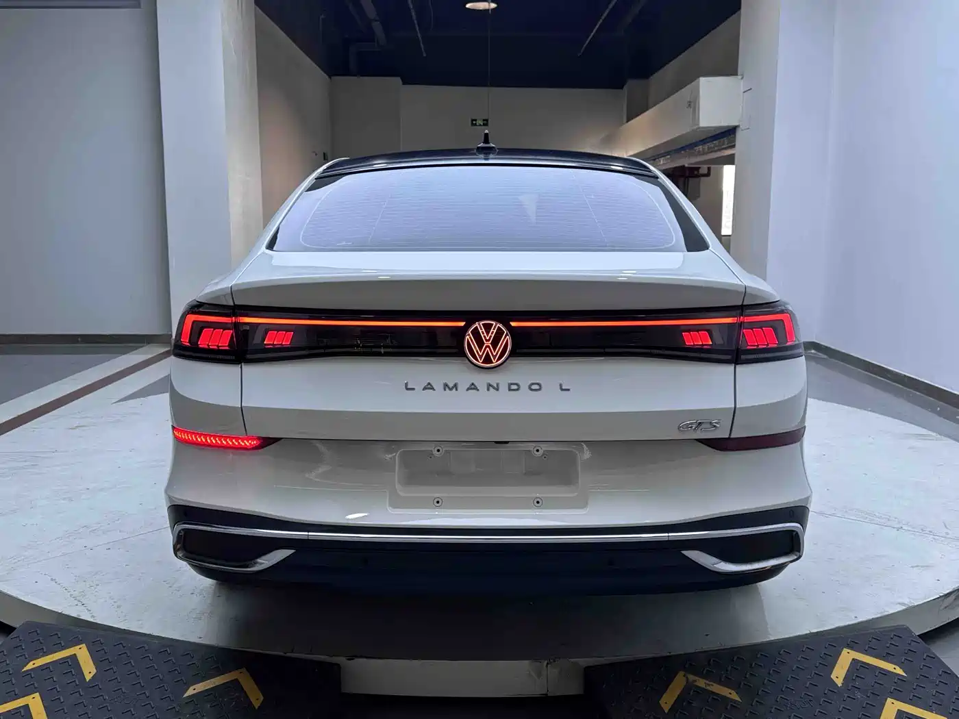 Volkswagen Lamando 2022 Lamando L 280TSI DSG Sporty Edition фото 6
