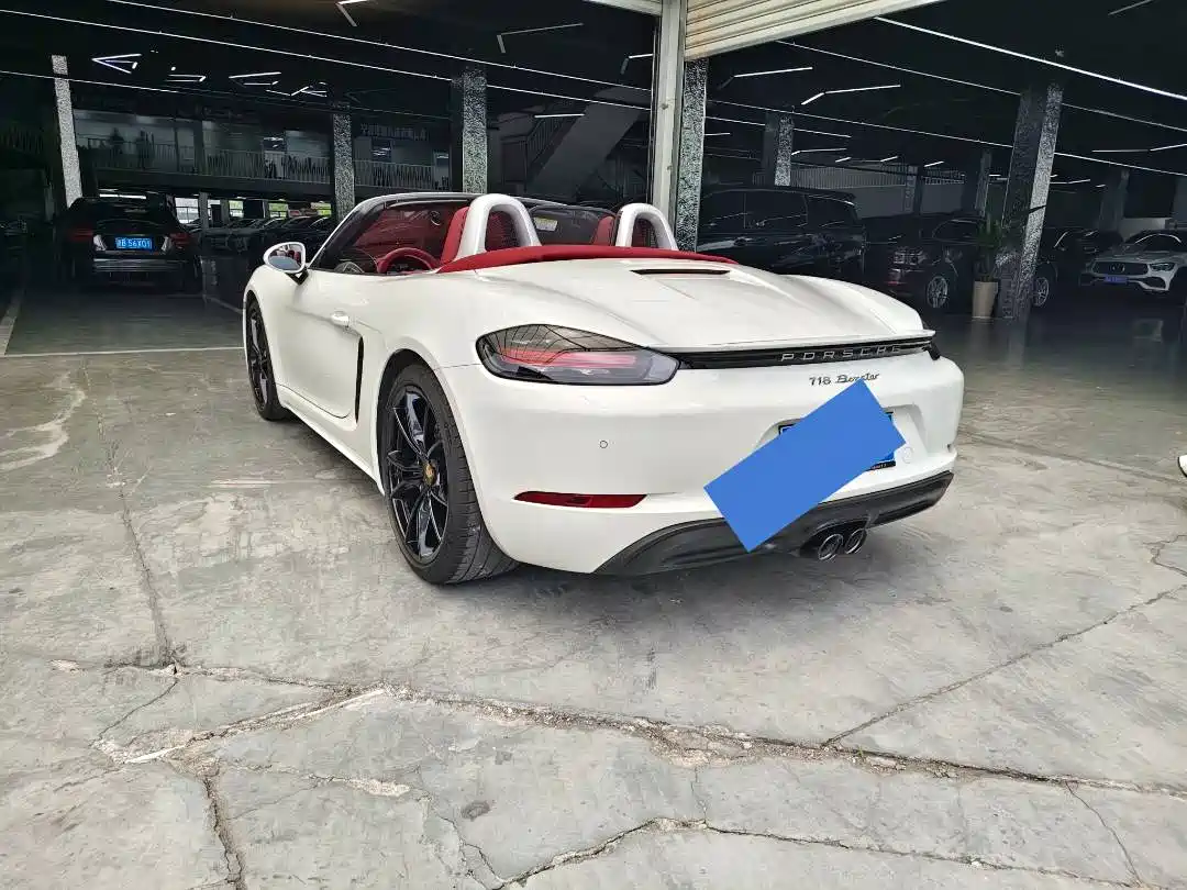 Porsche 718 2018 Boxster 2.0T фото 9