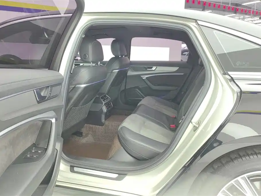Audi A6L 2019 45 TFSI quattro Exclusive Dynamic фото 11