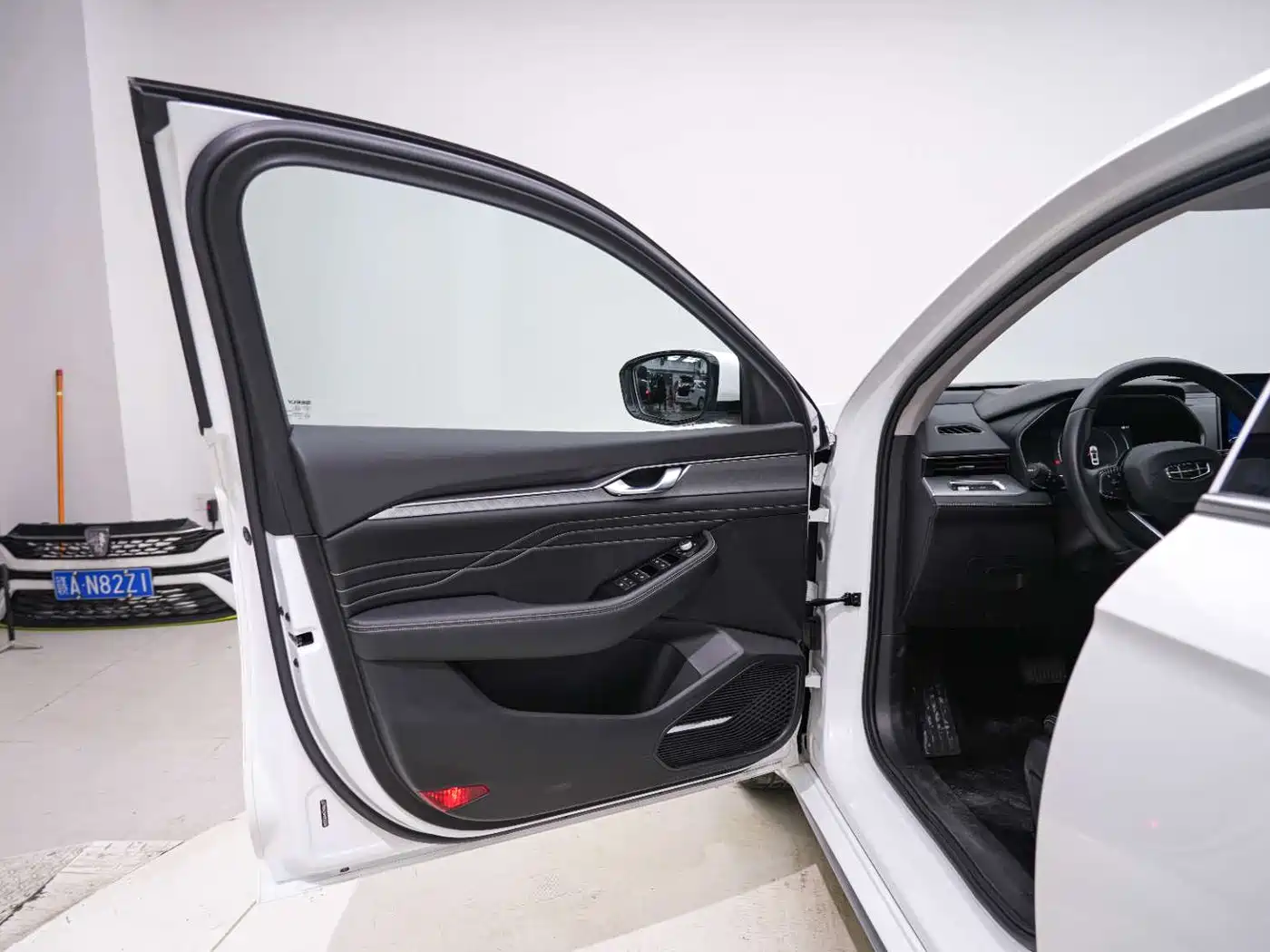 GEELY AUTOMOBILE XINGRUI