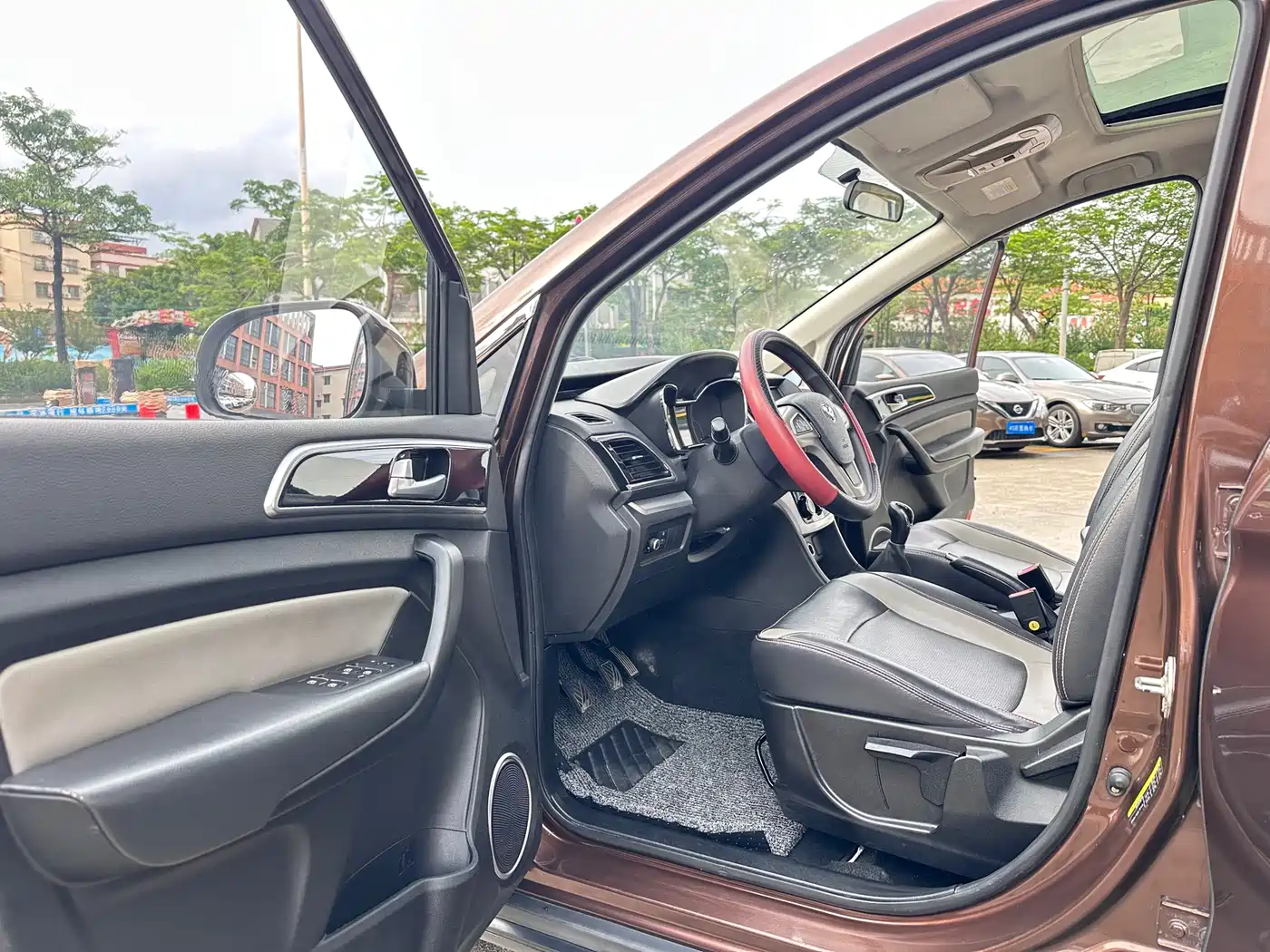 BAIC Huansu H3 2016 2016 H3F 1.5L Manual Luxury