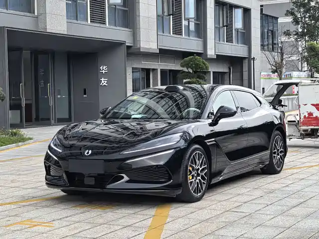 Denza Denza Z9GT 2026 Model Flash Charge Honor Edition