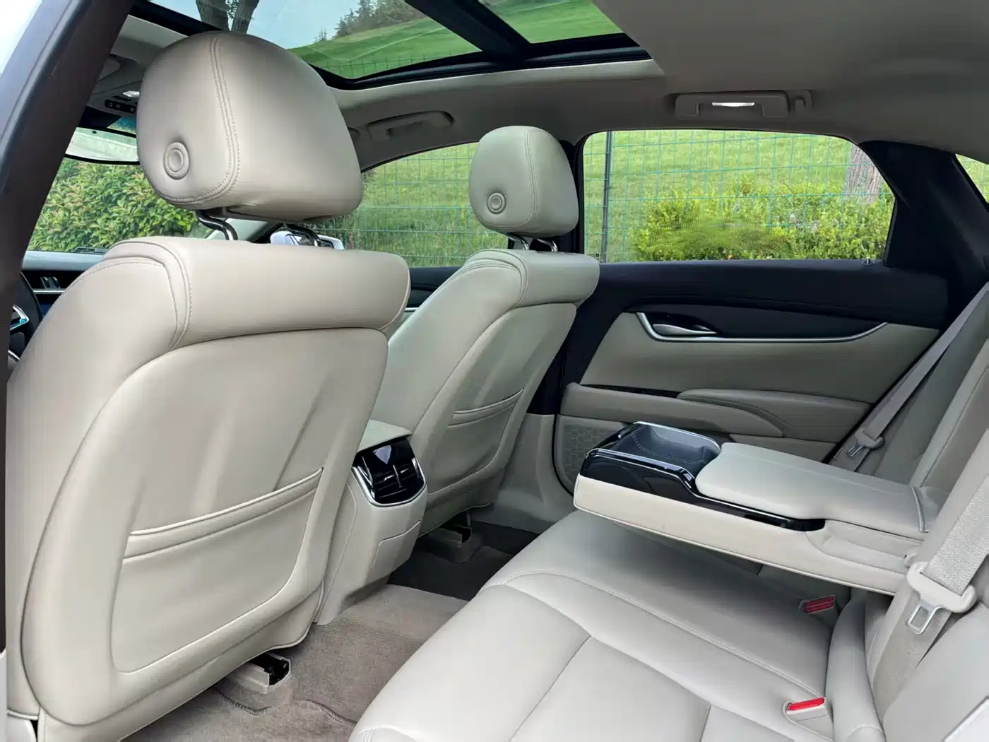 Cadillac XTS 2017 28T Technology фото 8