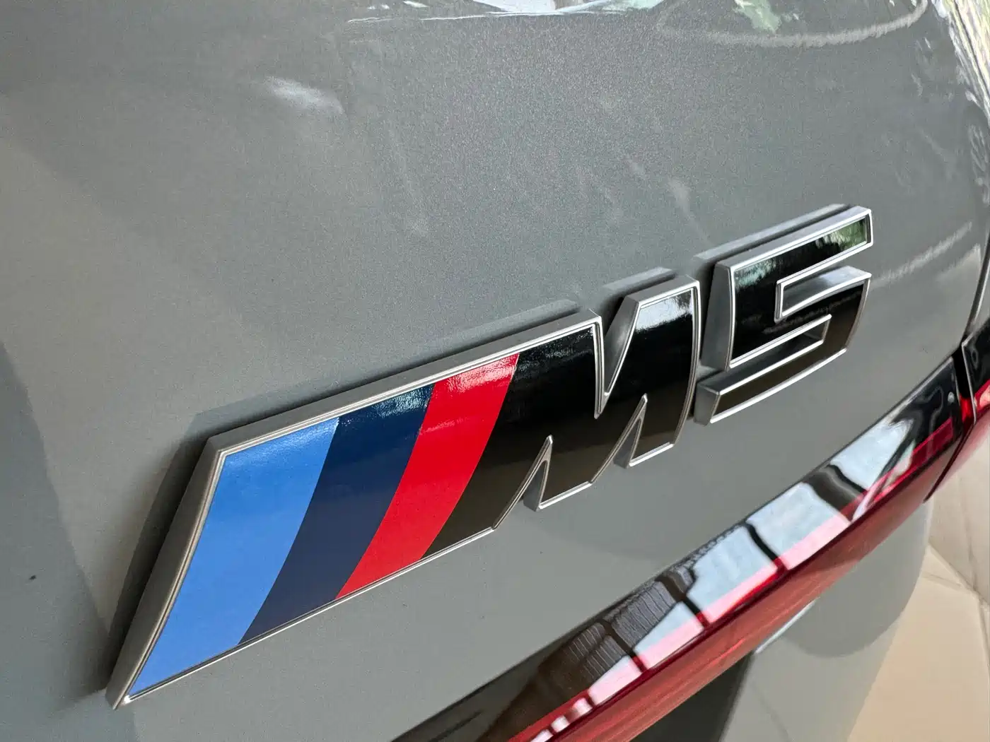 BMW M5 New Energy 2025 M5 фото 10