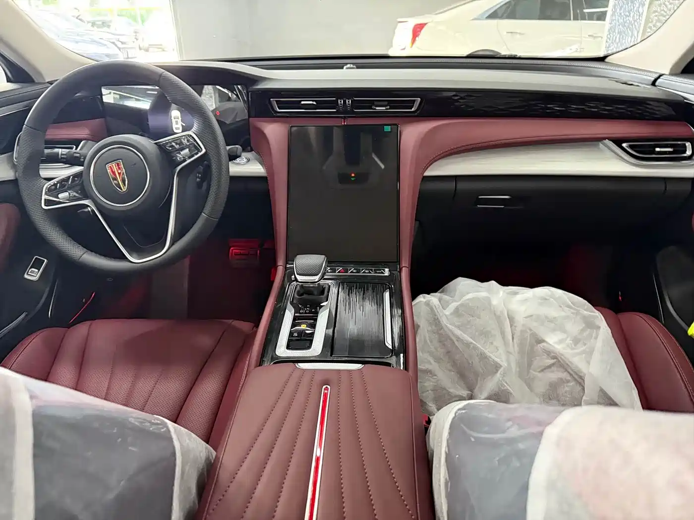 Hongqi H5 2025 1.5T HEV Qiyun 500,000 Units Commemorative Edition фото 16