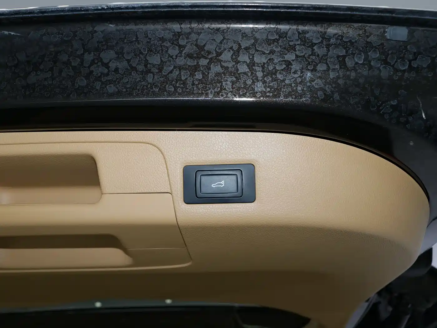Voyah Auto Voyah Dreamer 2025 PHEV AWD Flagship Kunpeng Edition фото 20