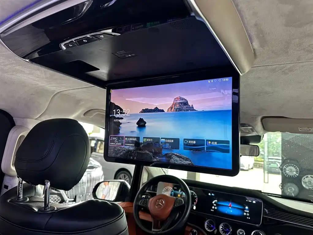 Mercedes-Benz Vito 2023 2.0T Business 7-Seater фото 9