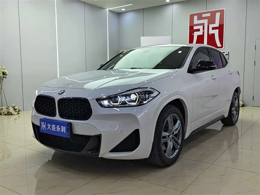 BMW X2