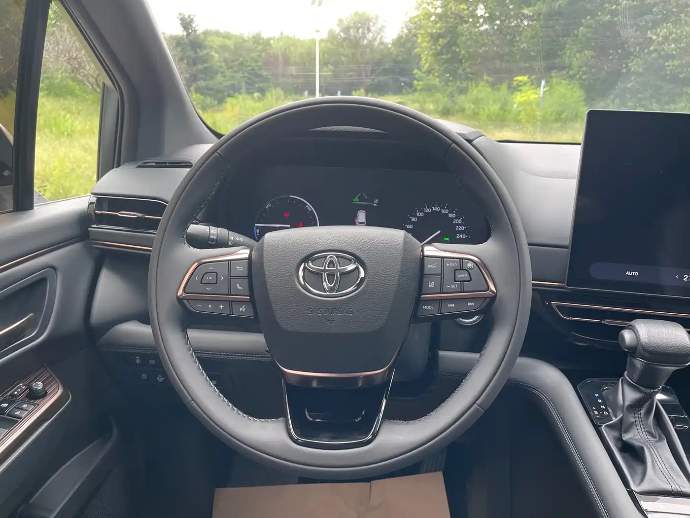 Toyota Granvia 2026