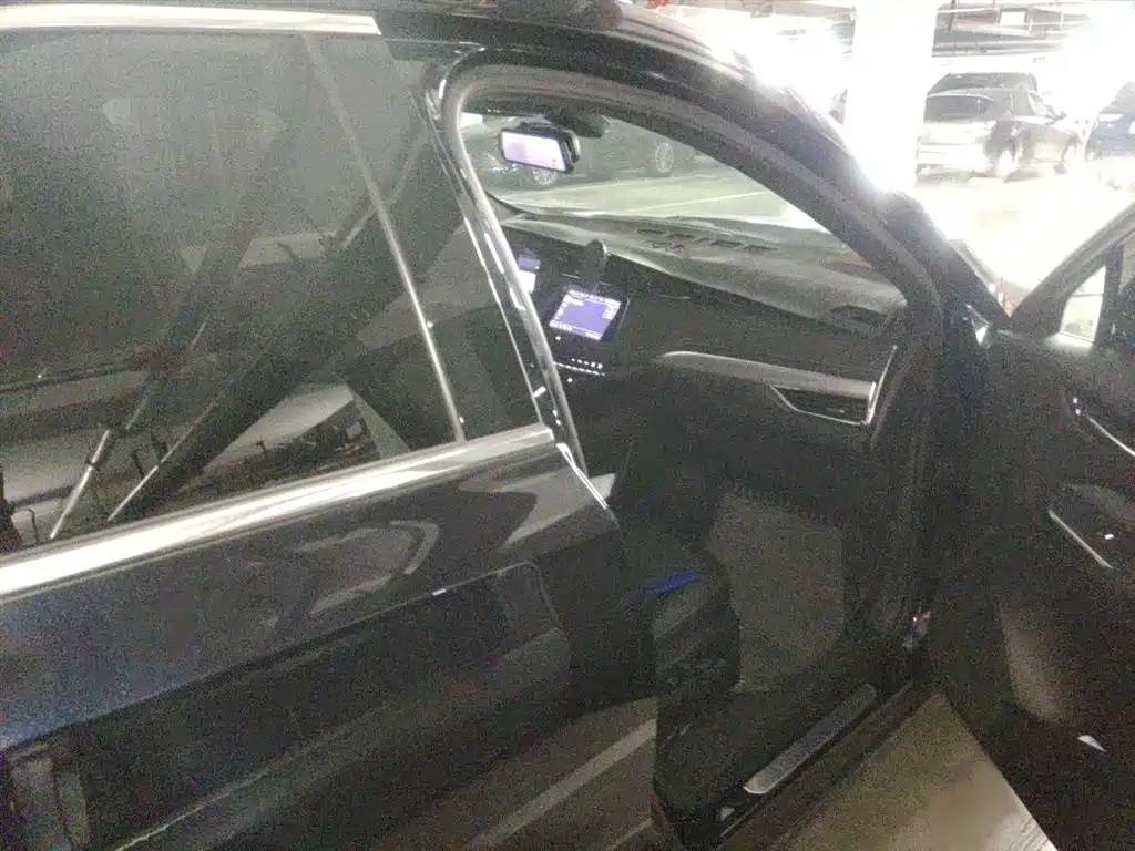 Cadillac XT4 2021 28T FWD Premium Edition фото 20