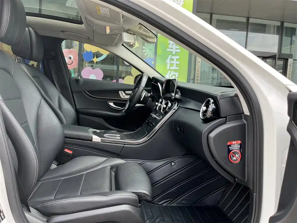 Mercedes-Benz C-Class 2020 Facelift C 260 L Sport фото 31