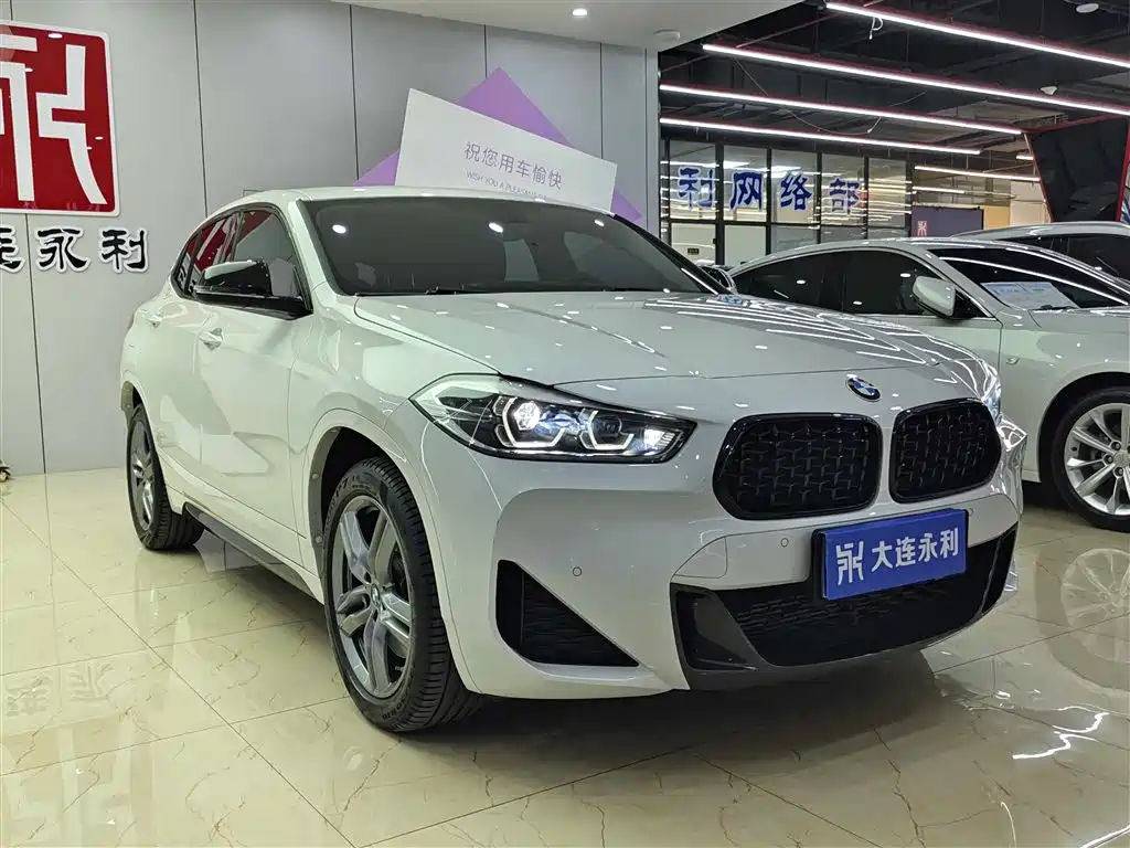 BMW X2