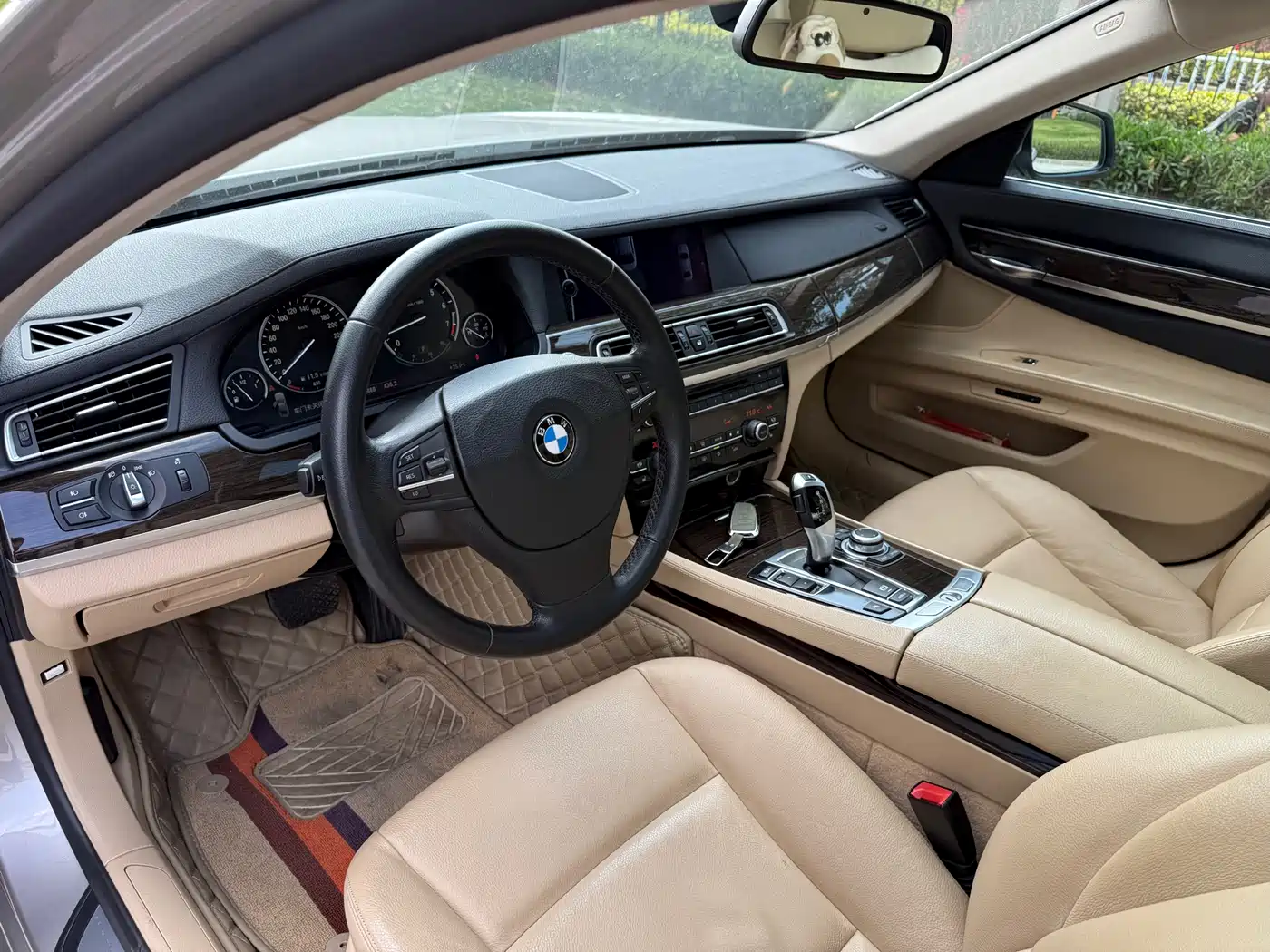BMW 7 Series 2011 730Li Elegance фото 11