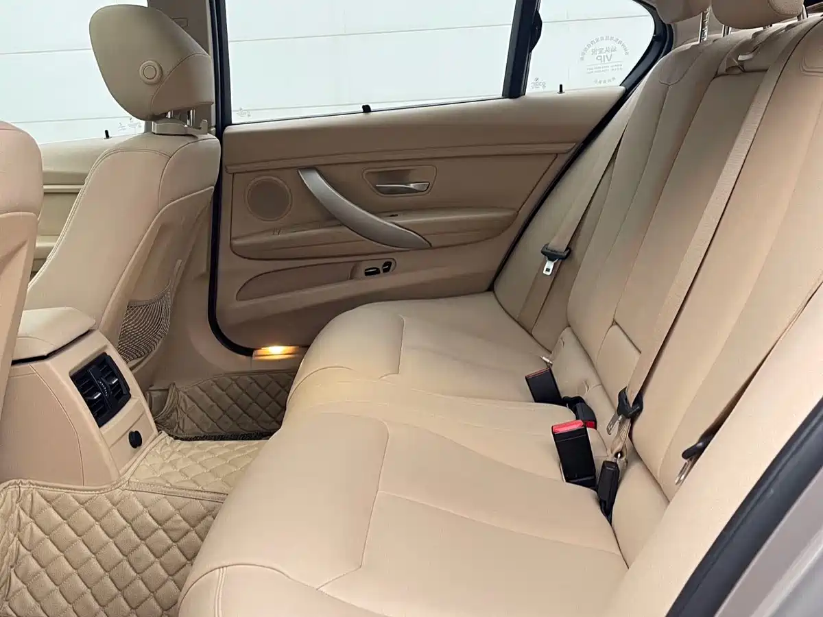 BMW 3 Series 2015 320Li Fashion фото 16