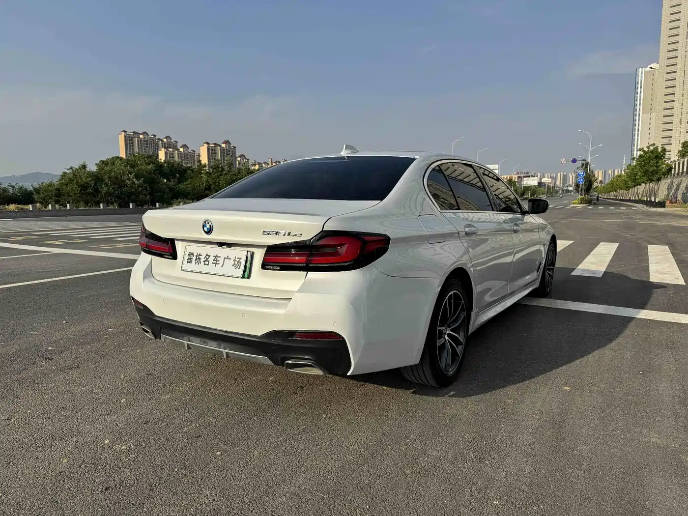 BMW 5 Series New Energy 2021 535Le M Sport Package фото 6
