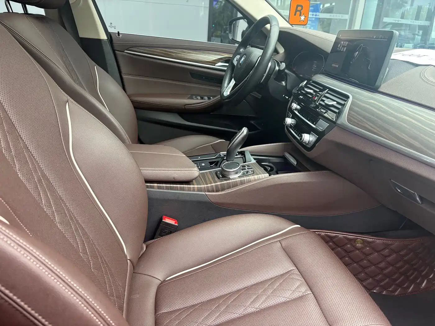 BMW 5 Series 2023 530Li Leading Luxury Package фото 12