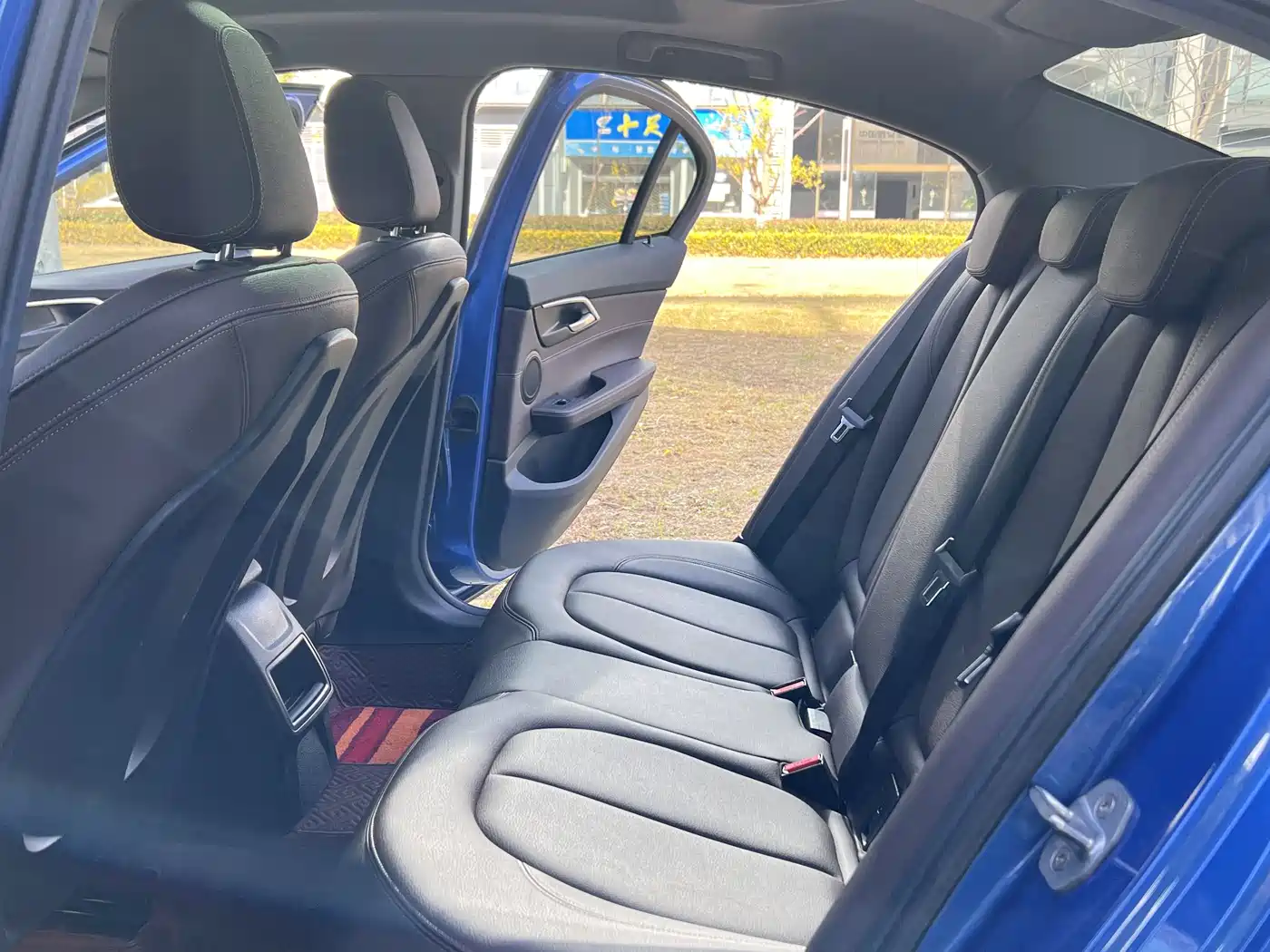 BMW 1 Series 2019 118i M Sport Package фото 11